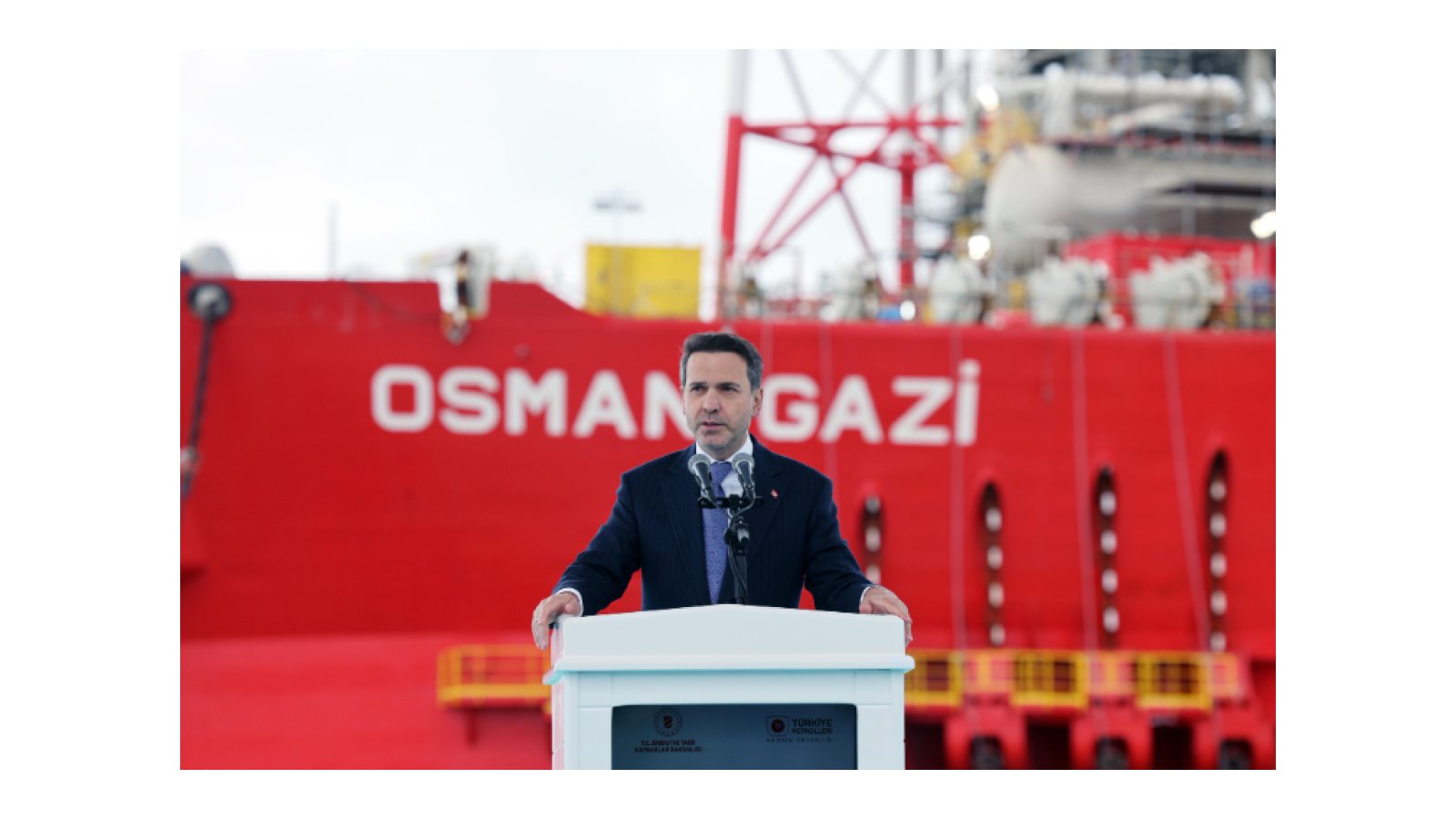 Osman Gazi Yüzer Üretim Platformu Filyos'tan Sakarya Gaz Sahası'na uğurlandı